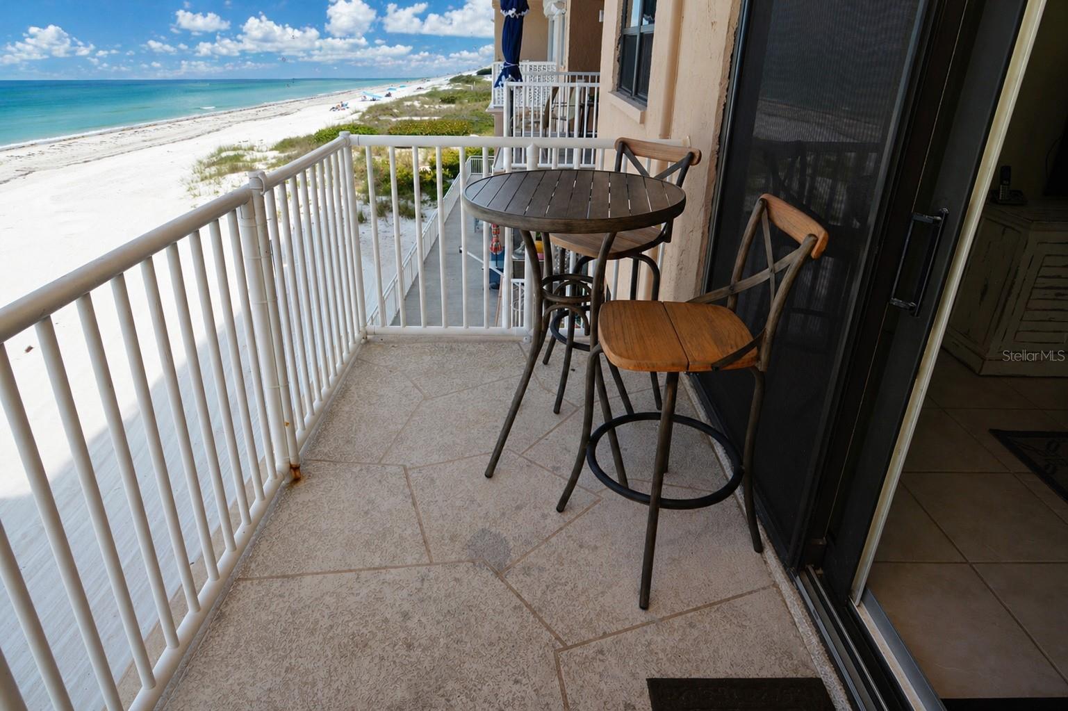 Image 22 of 75 For 18650 Gulf Boulevard 305