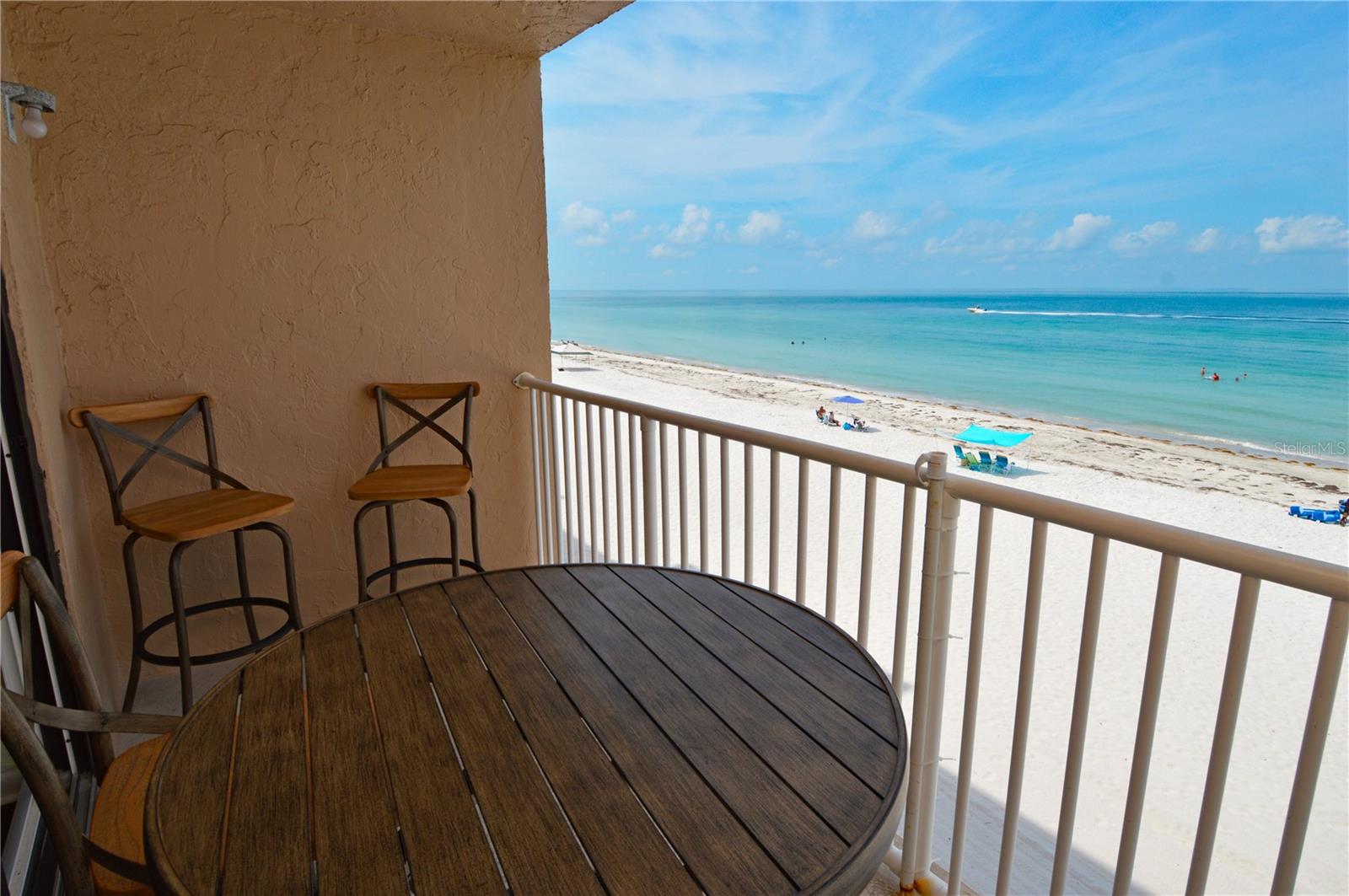 Image 25 of 75 For 18650 Gulf Boulevard 305