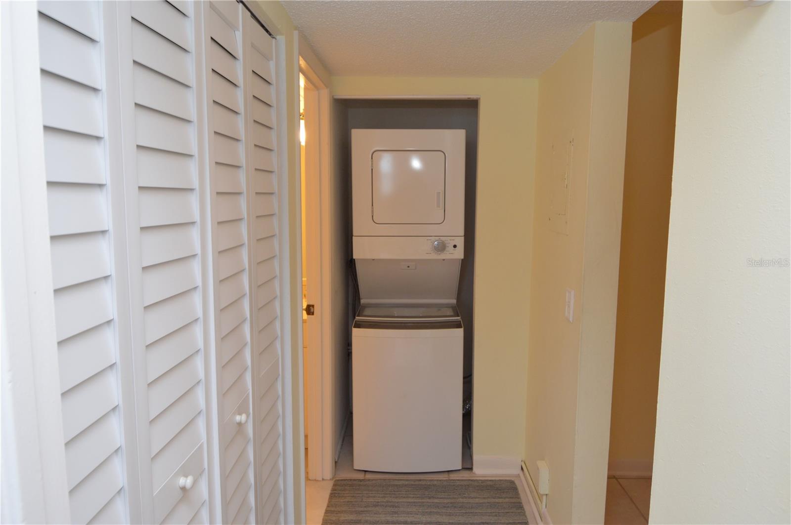 Image 40 of 75 For 18650 Gulf Boulevard 305