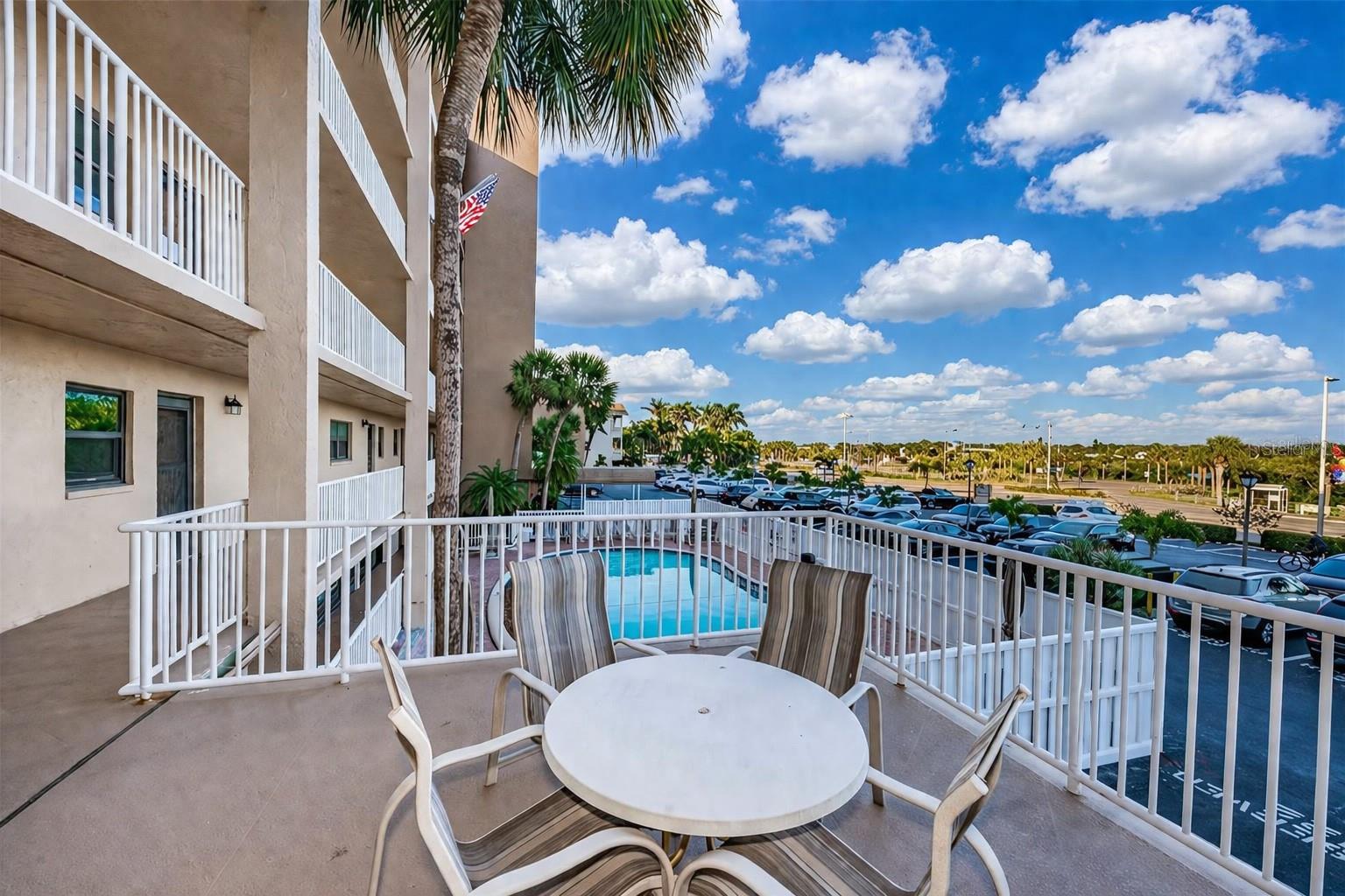 Image 57 of 75 For 18650 Gulf Boulevard 305