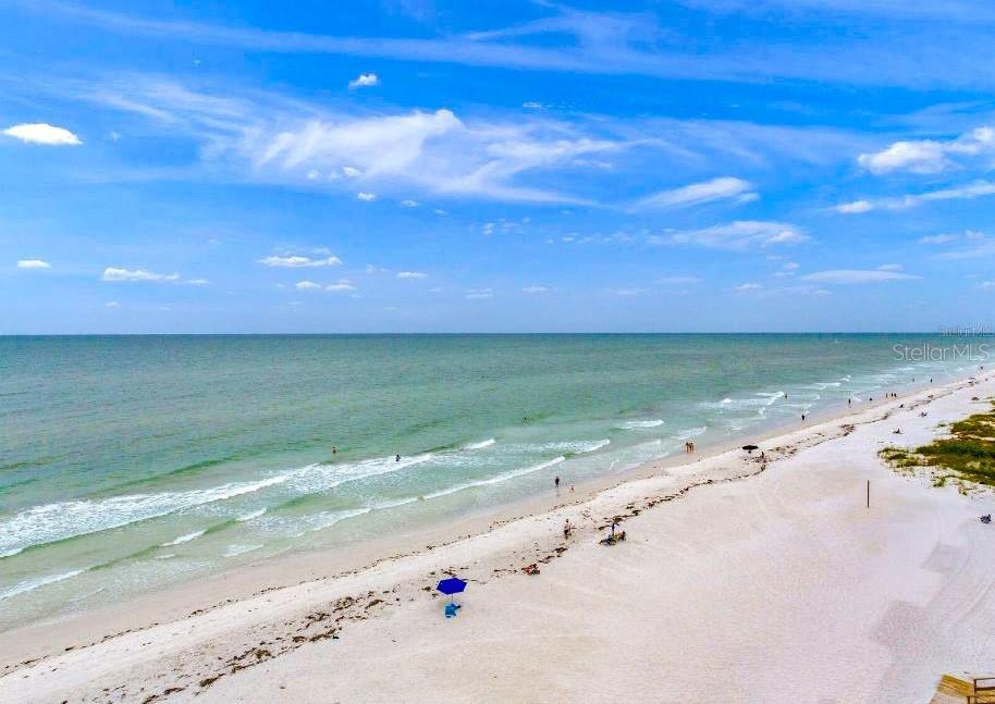Image 65 of 75 For 18650 Gulf Boulevard 305