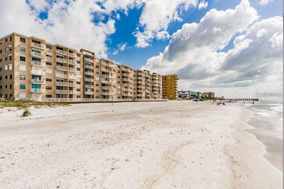 Image 68 of 75 For 18650 Gulf Boulevard 305