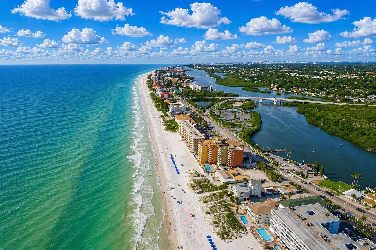 Image 71 of 75 For 18650 Gulf Boulevard 305