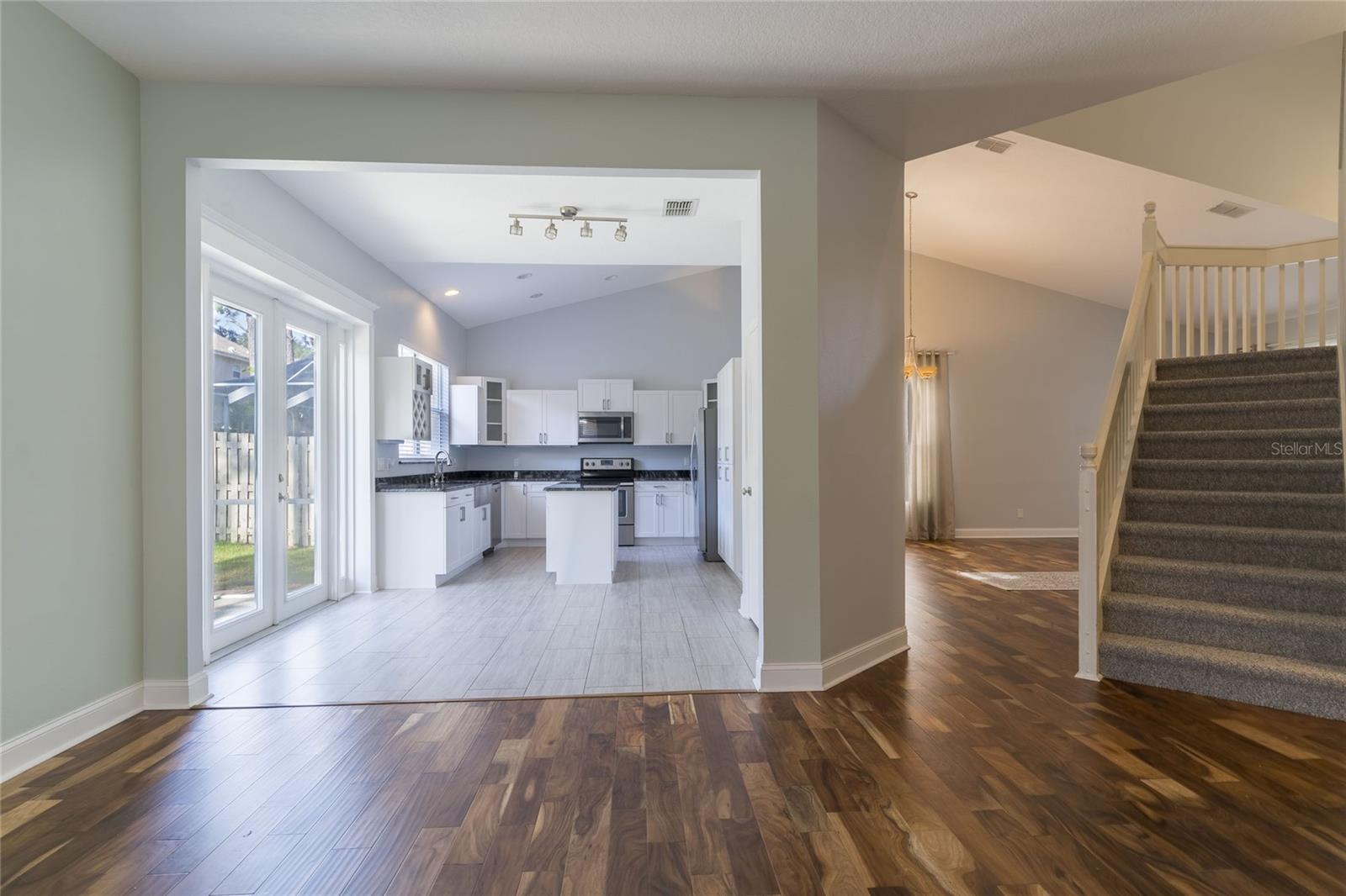Image 16 of 48 For 9406 Oak Meadow Court