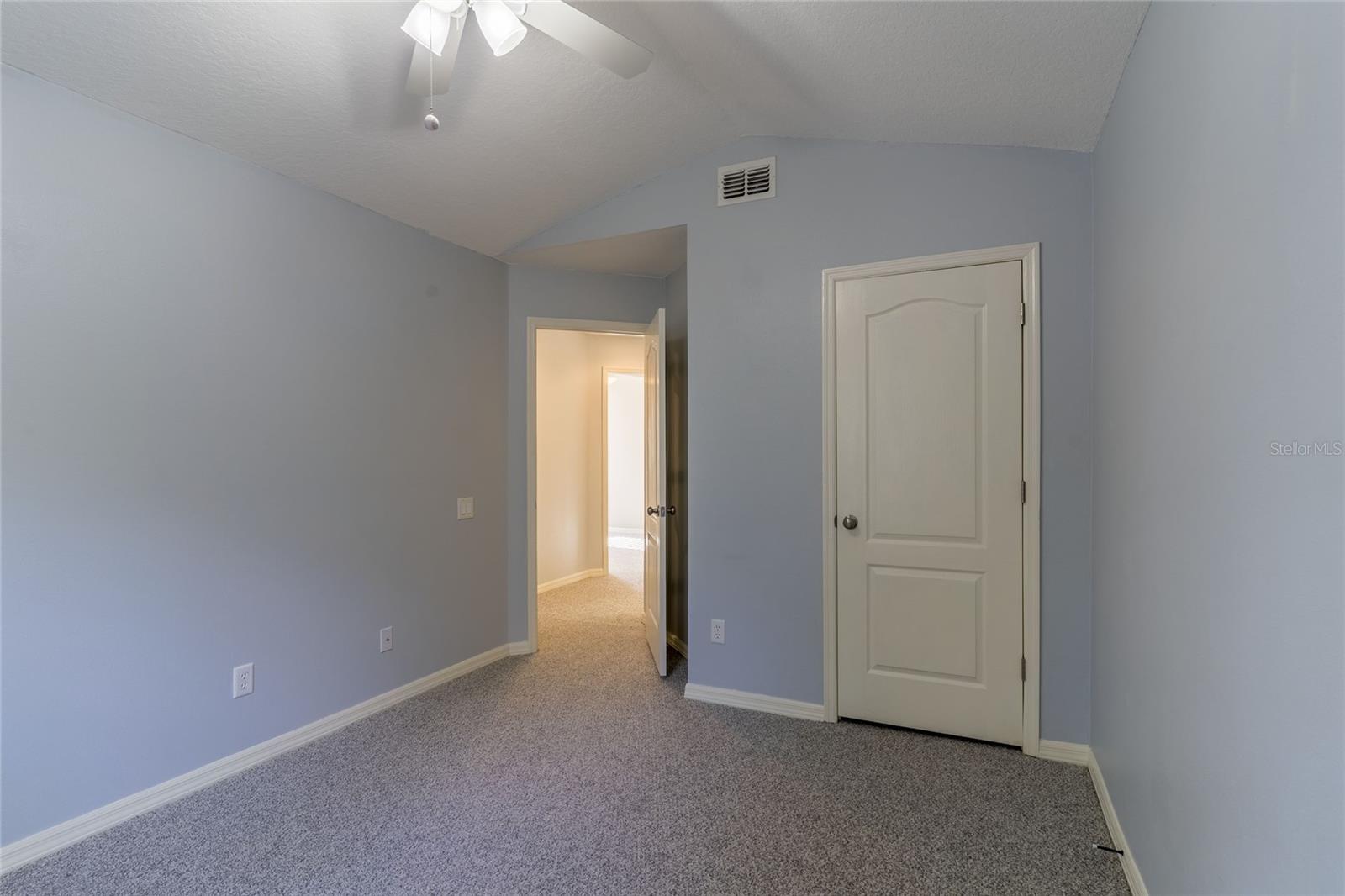 Image 37 of 48 For 9406 Oak Meadow Court