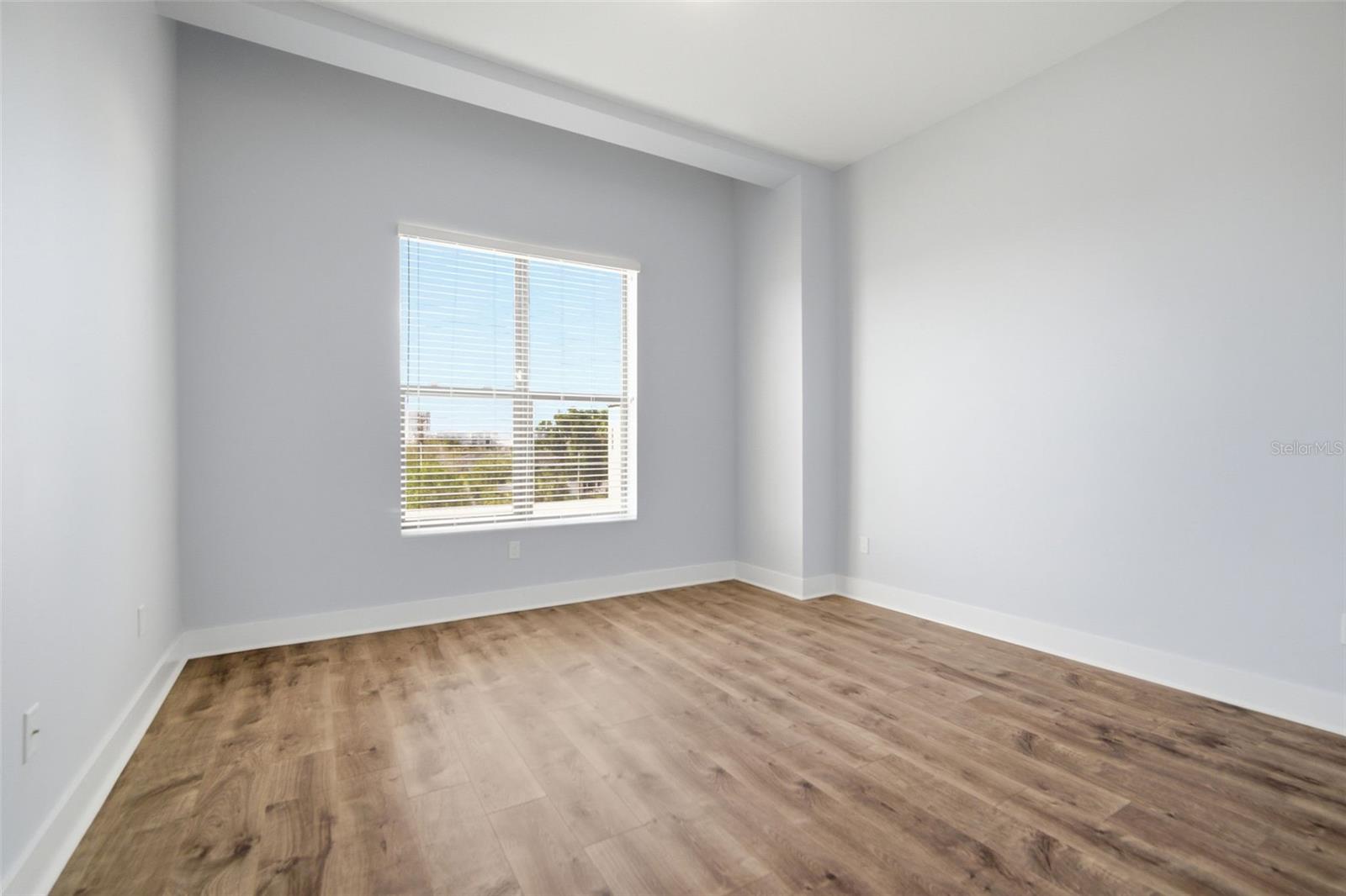 Image 22 of 28 For 4810 Mcelroy Avenue 7