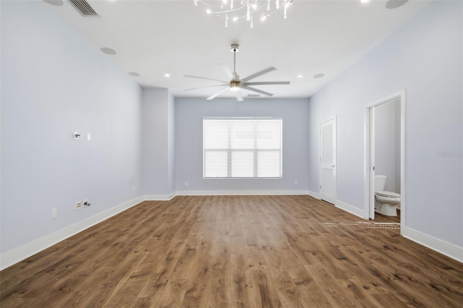 Image 6 of 28 For 4810 Mcelroy Avenue 7