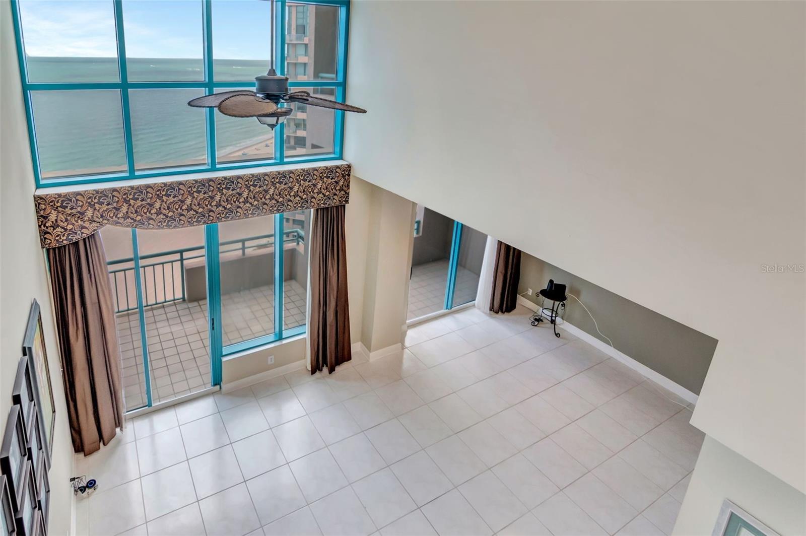 Image 16 of 41 For 1560 Gulf Boulevard 4