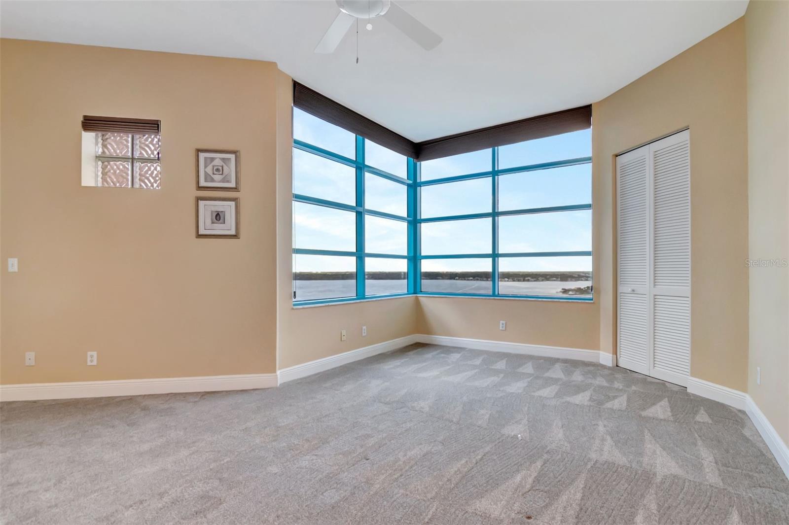 Image 25 of 41 For 1560 Gulf Boulevard 4