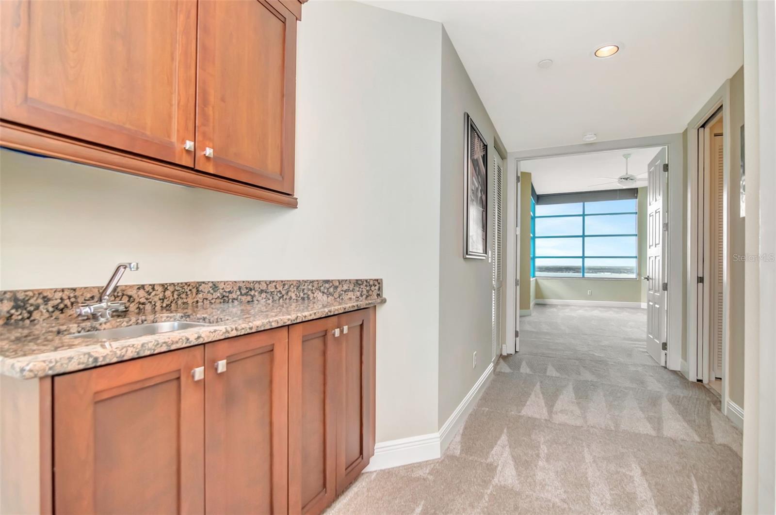 Image 27 of 41 For 1560 Gulf Boulevard 4