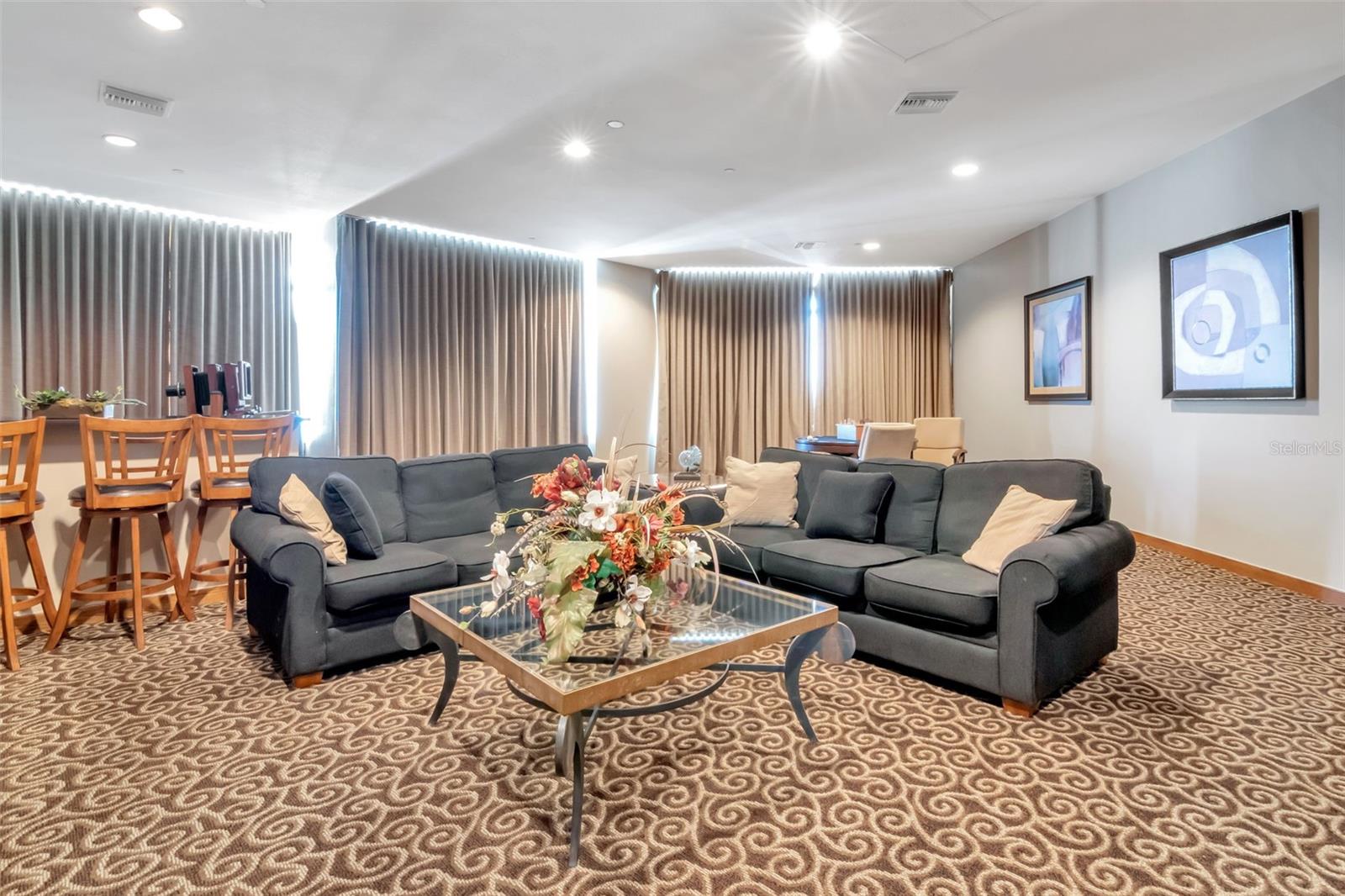 Image 33 of 41 For 1560 Gulf Boulevard 4