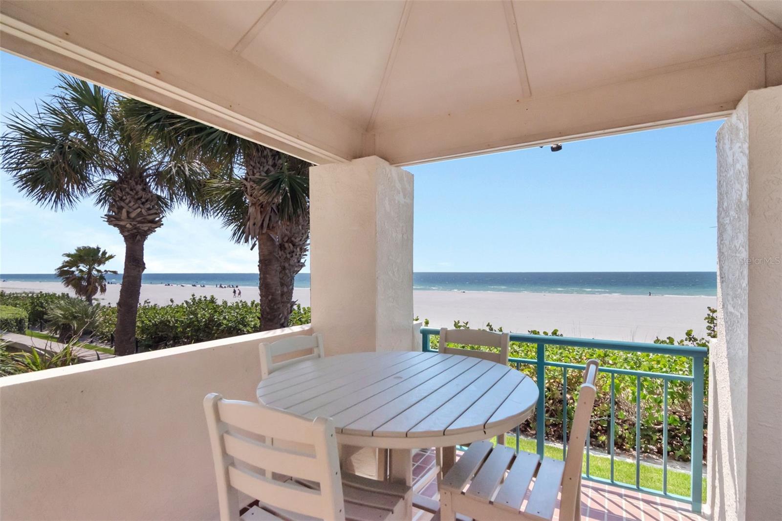 Image 38 of 41 For 1560 Gulf Boulevard 4
