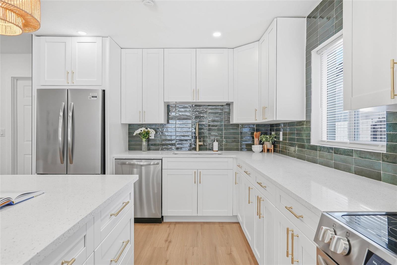 Image 14 of 39 For 7037 124th Terrace