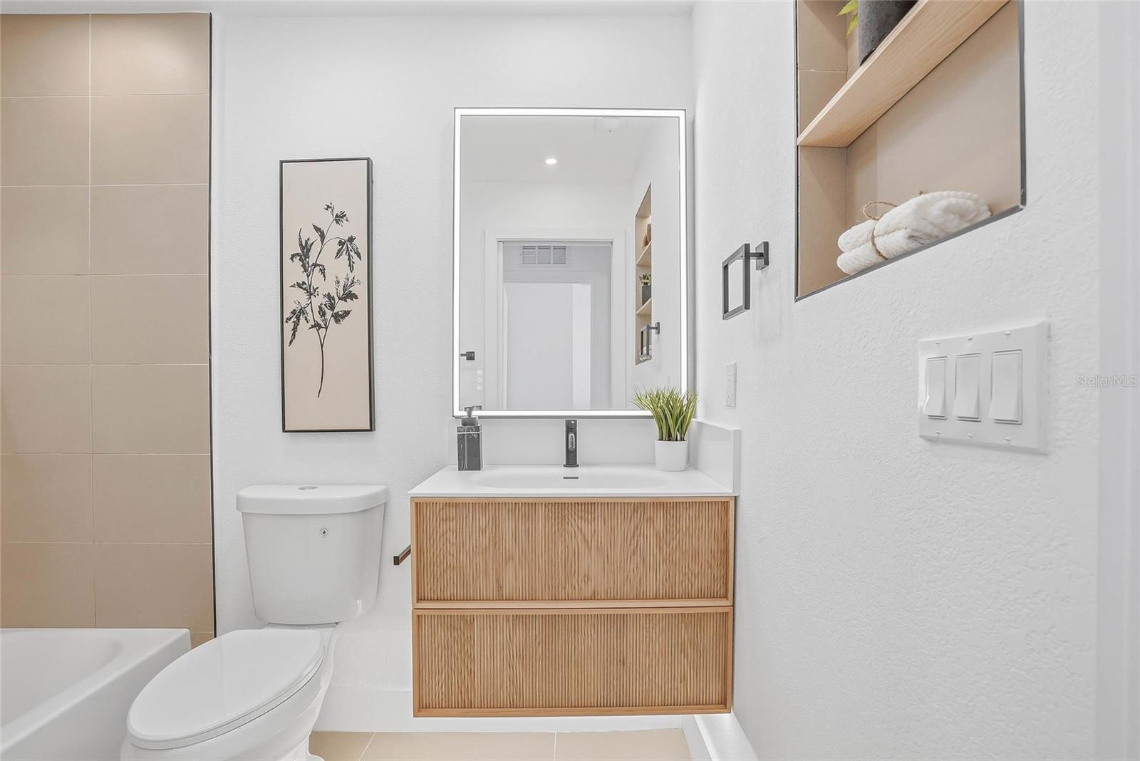 Image 23 of 39 For 7037 124th Terrace