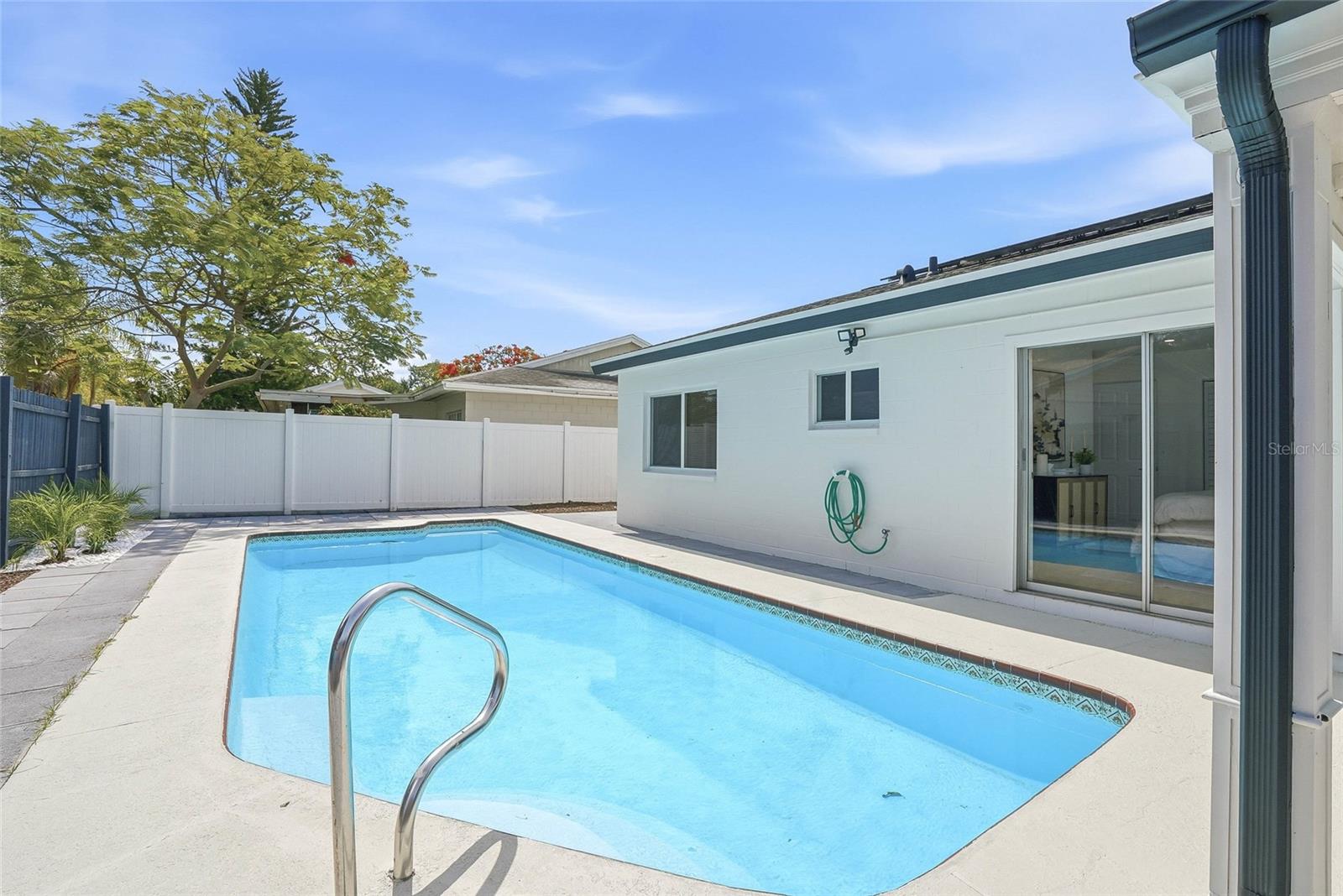 Image 3 of 39 For 7037 124th Terrace