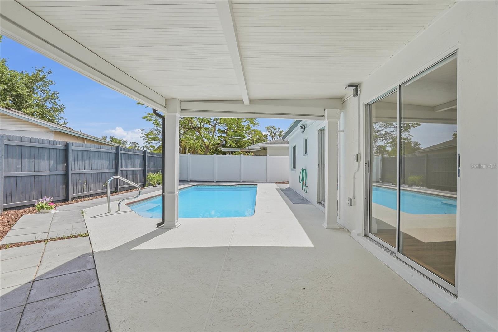 Image 30 of 39 For 7037 124th Terrace
