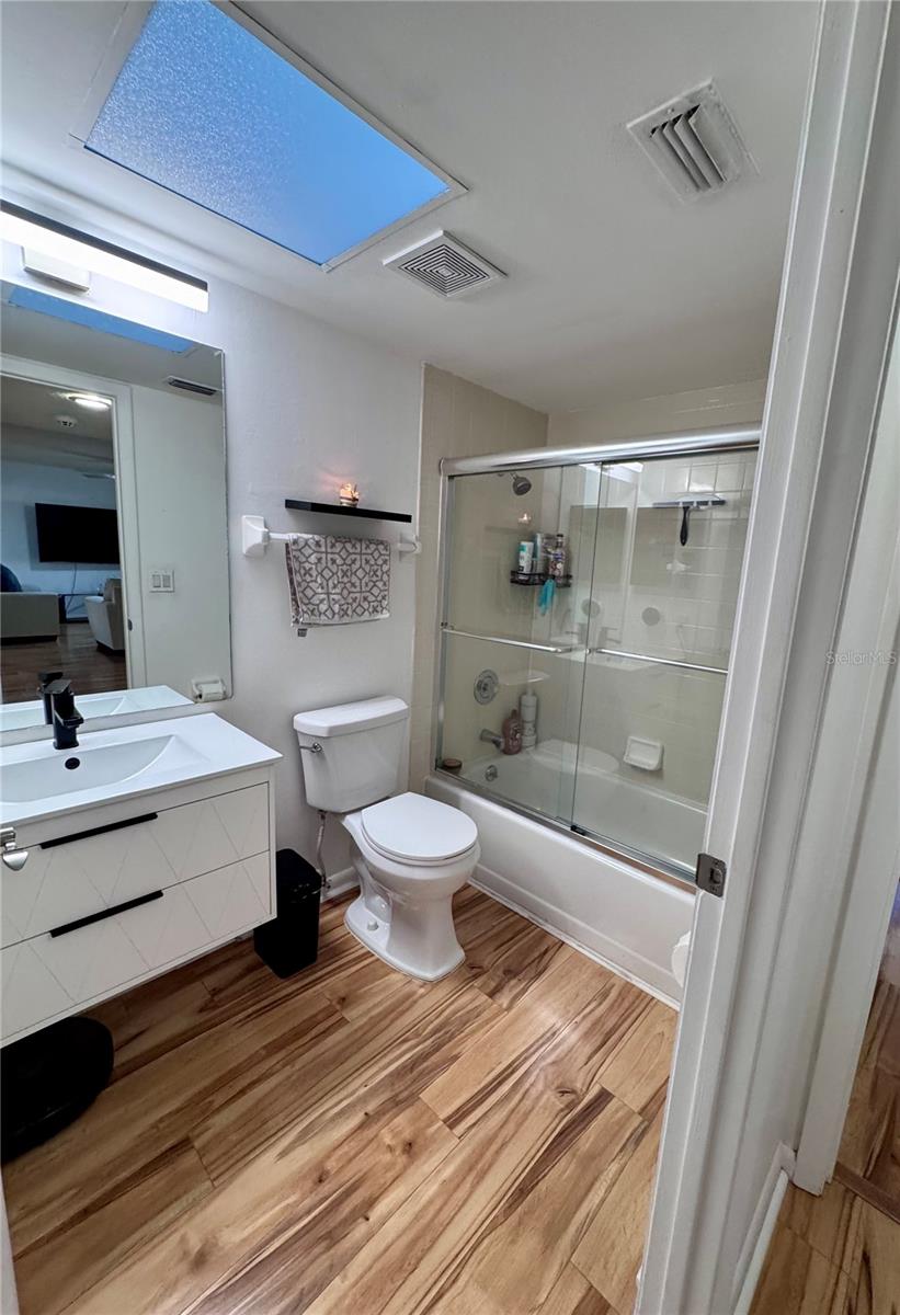 Image 15 of 23 For 7186 Lexington Circle