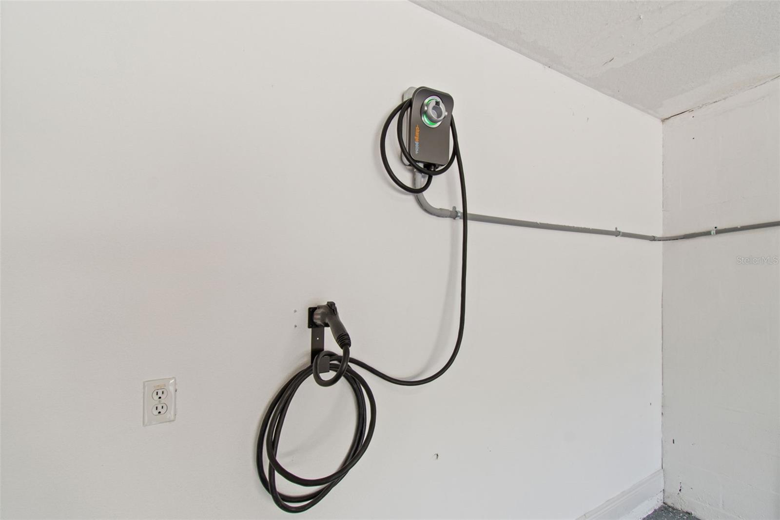 Image 56 of 69 For 650 Siren Wind Lane