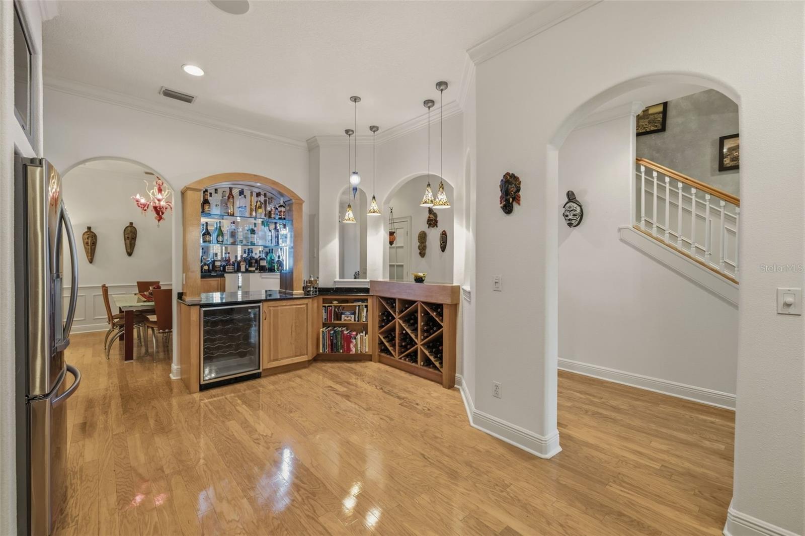 Image 11 of 78 For 615 Saxony Boulevard