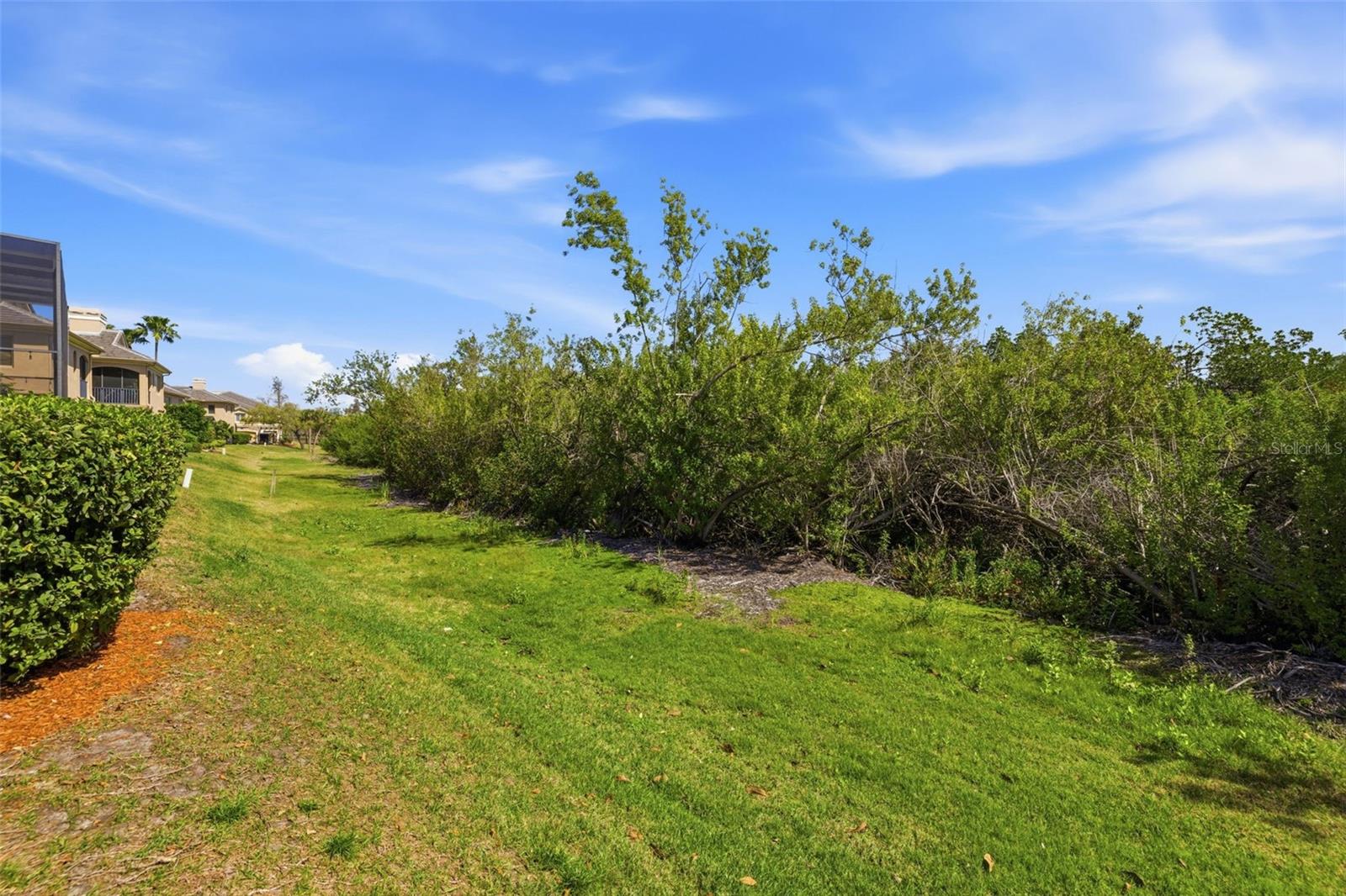 Image 48 of 78 For 615 Saxony Boulevard