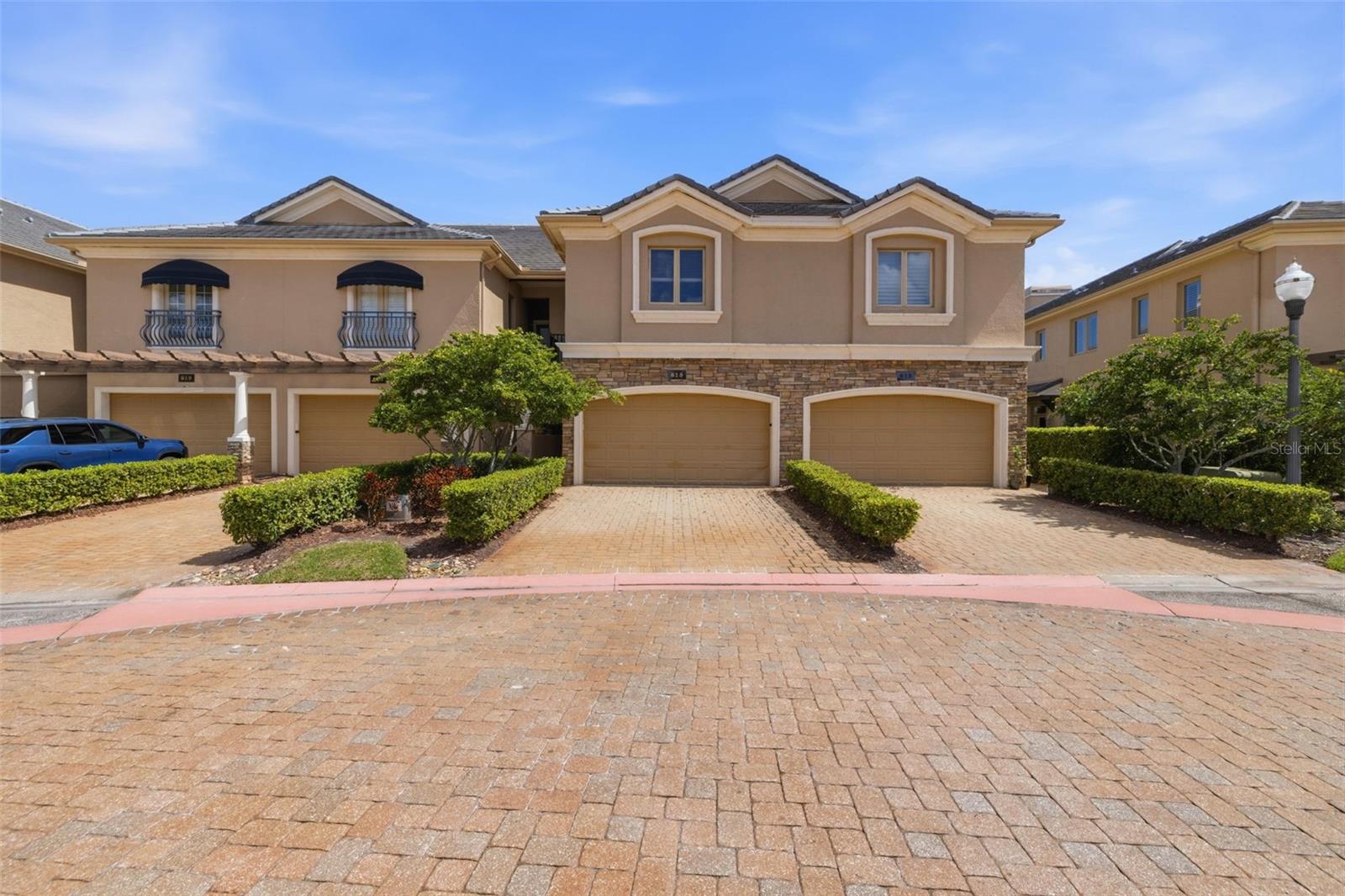 Image 50 of 78 For 615 Saxony Boulevard