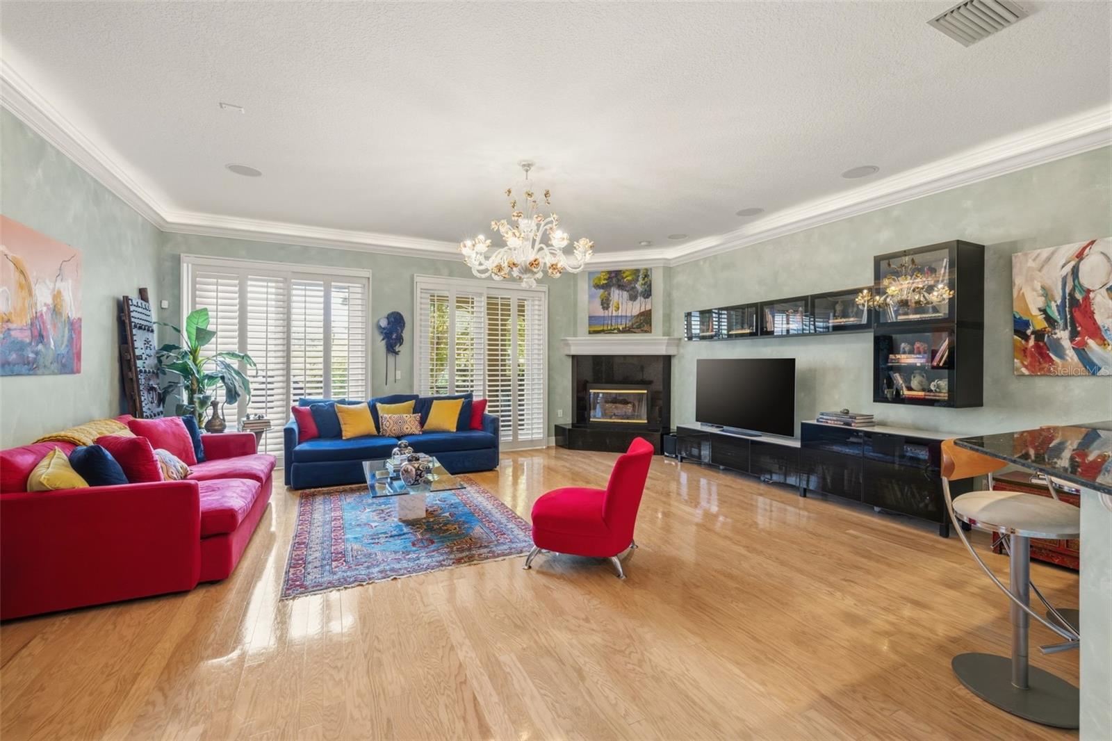 Image 6 of 78 For 615 Saxony Boulevard