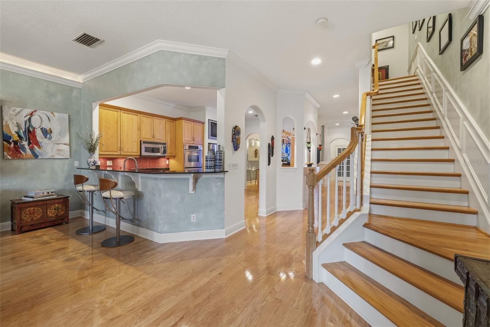 Image 9 of 78 For 615 Saxony Boulevard