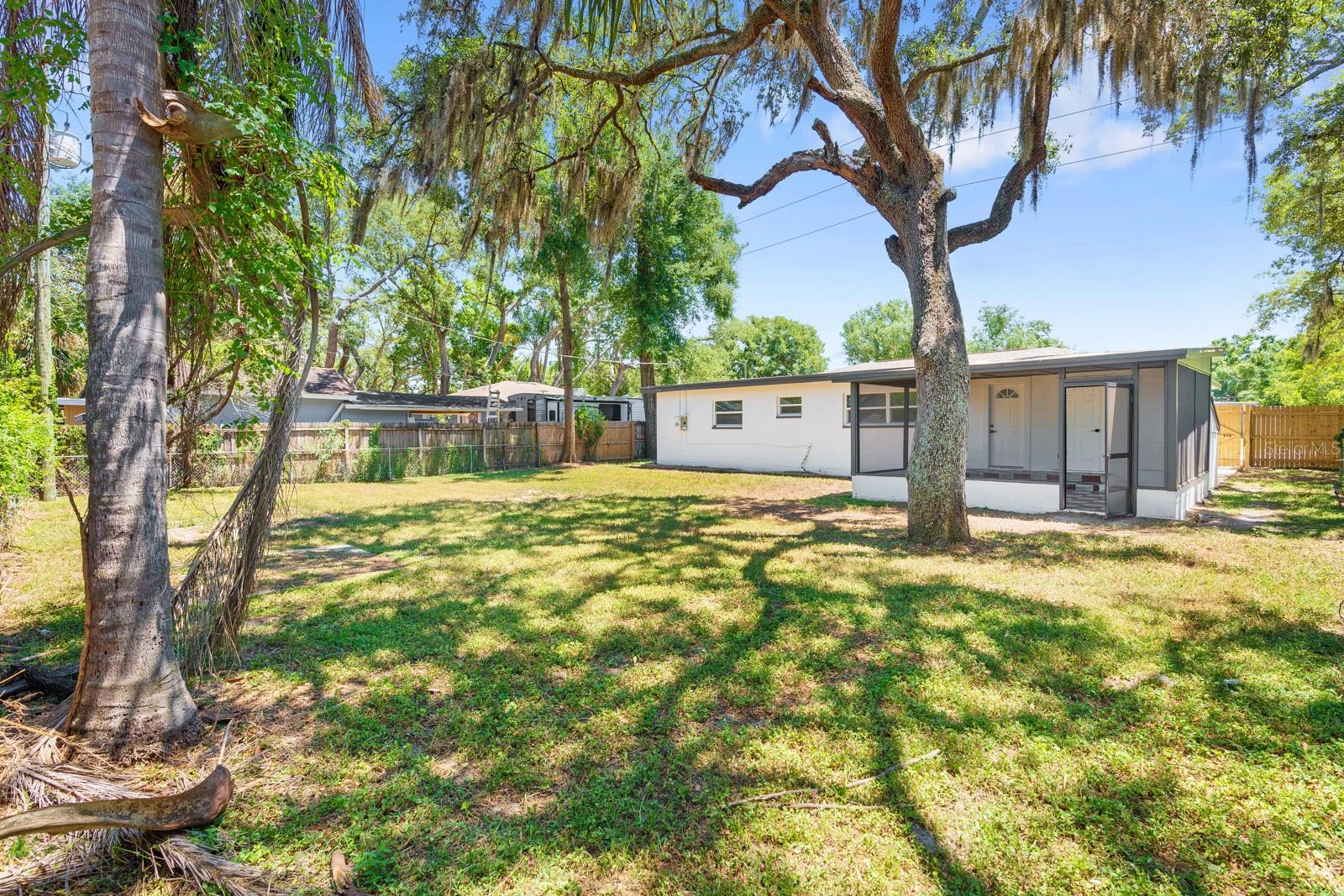 Image 22 of 27 For 207 Bougainvillea Avenue