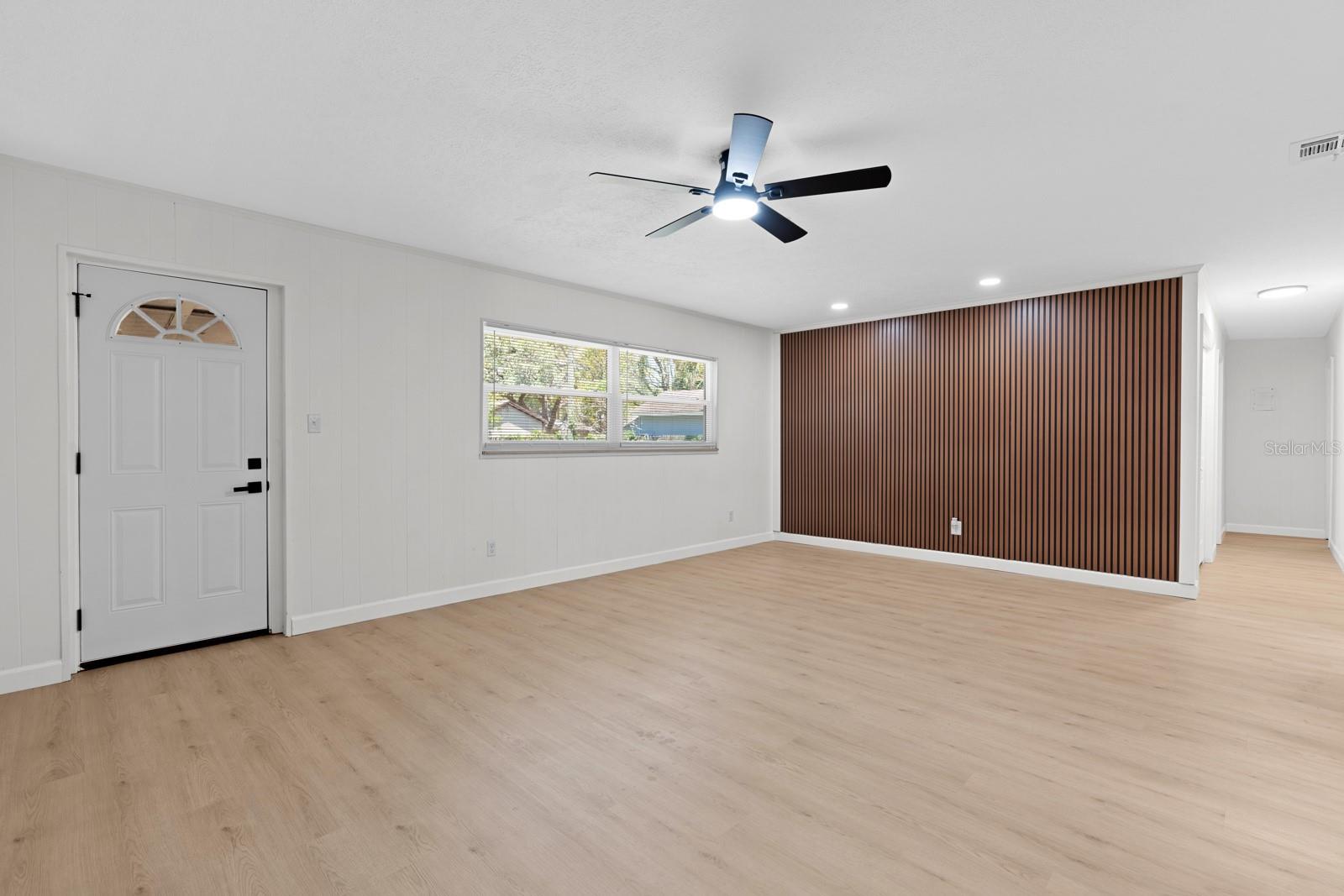 Image 3 of 27 For 207 Bougainvillea Avenue