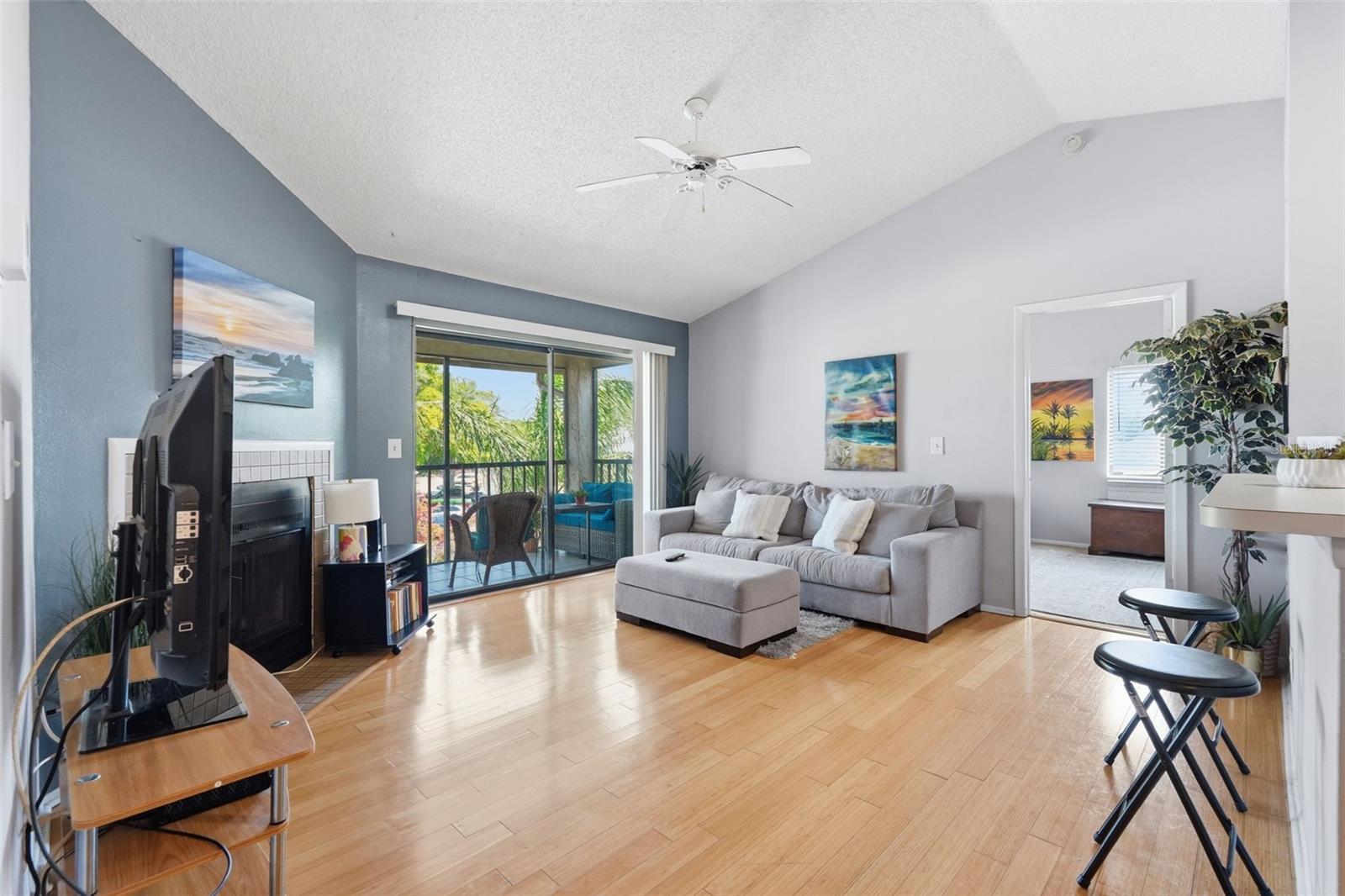 Image 10 of 23 For 2067 Hunters Glen Drive 339