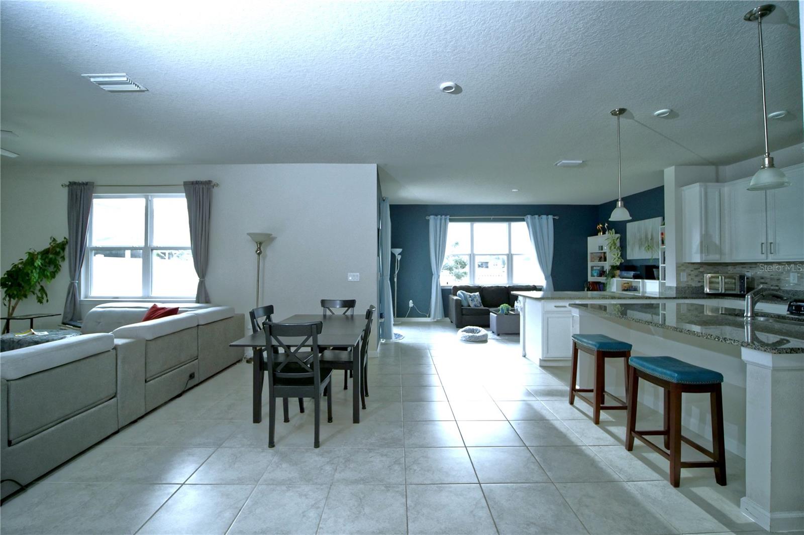 Image 10 of 46 For 12349 Blue Pacific Drive