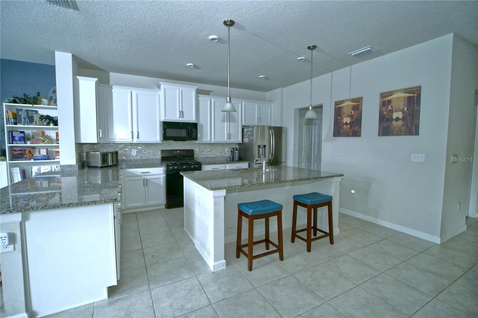 Image 11 of 46 For 12349 Blue Pacific Drive