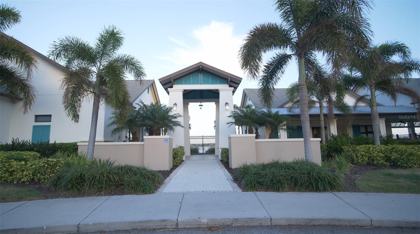 Image 37 of 46 For 12349 Blue Pacific Drive