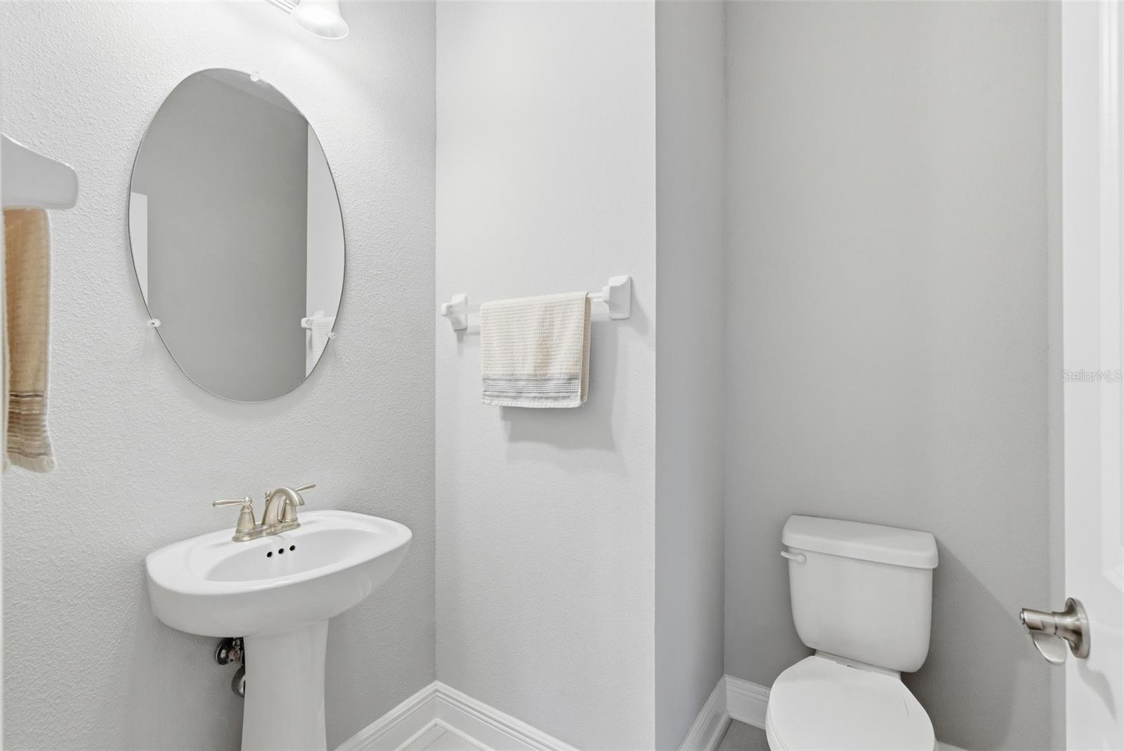 Image 11 of 28 For 12664 Rangeland Boulevard