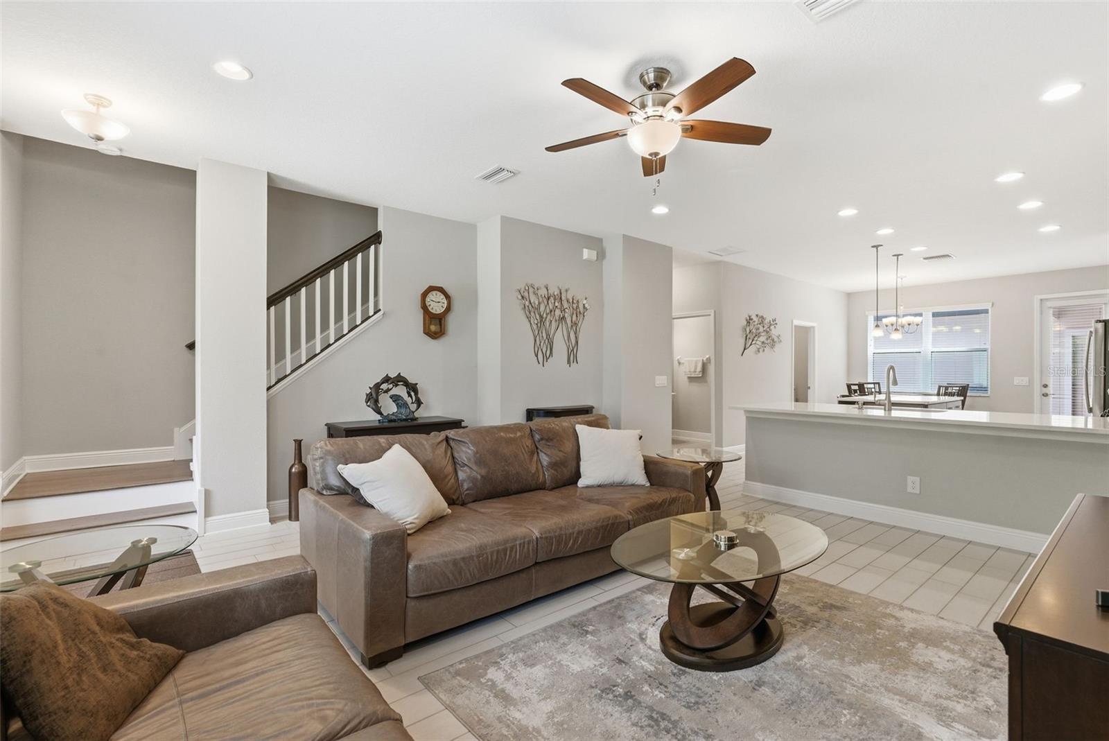 Image 4 of 28 For 12664 Rangeland Boulevard