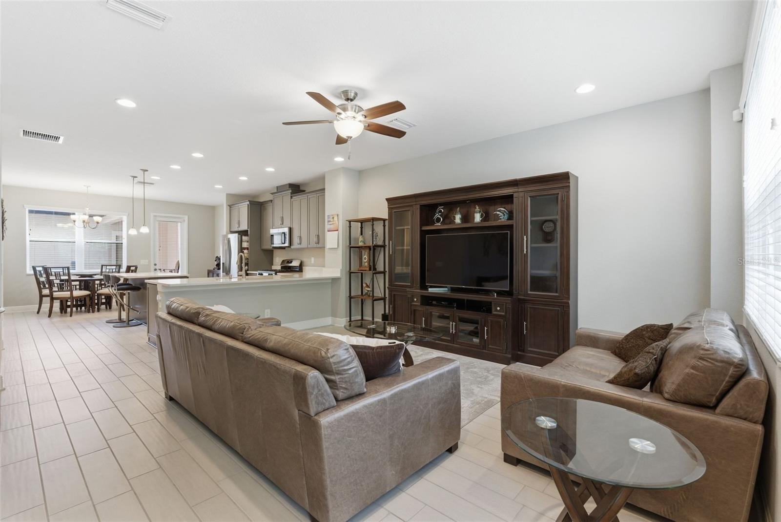 Image 5 of 28 For 12664 Rangeland Boulevard