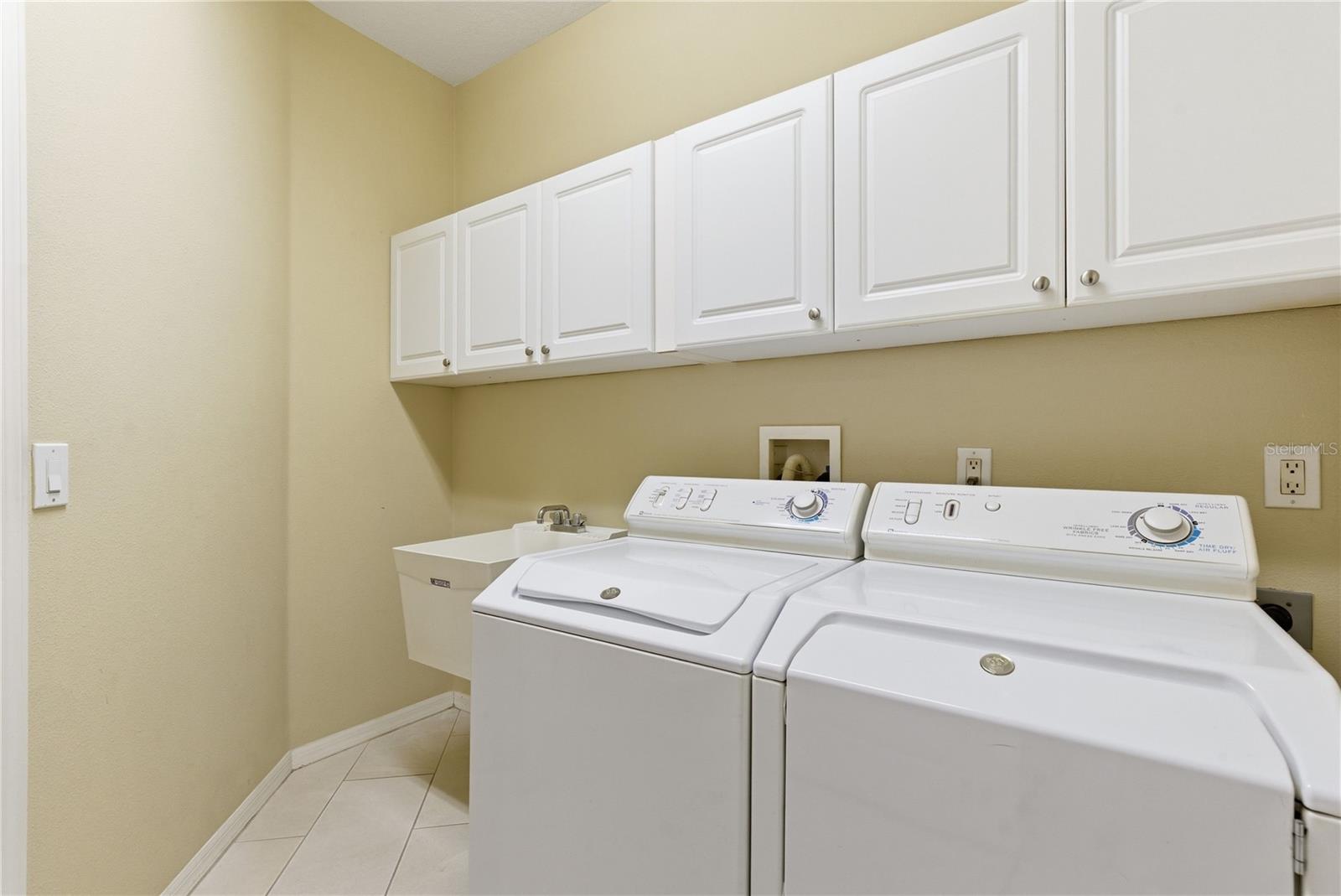 Image 18 of 23 For 30442 Lettingwell Circle