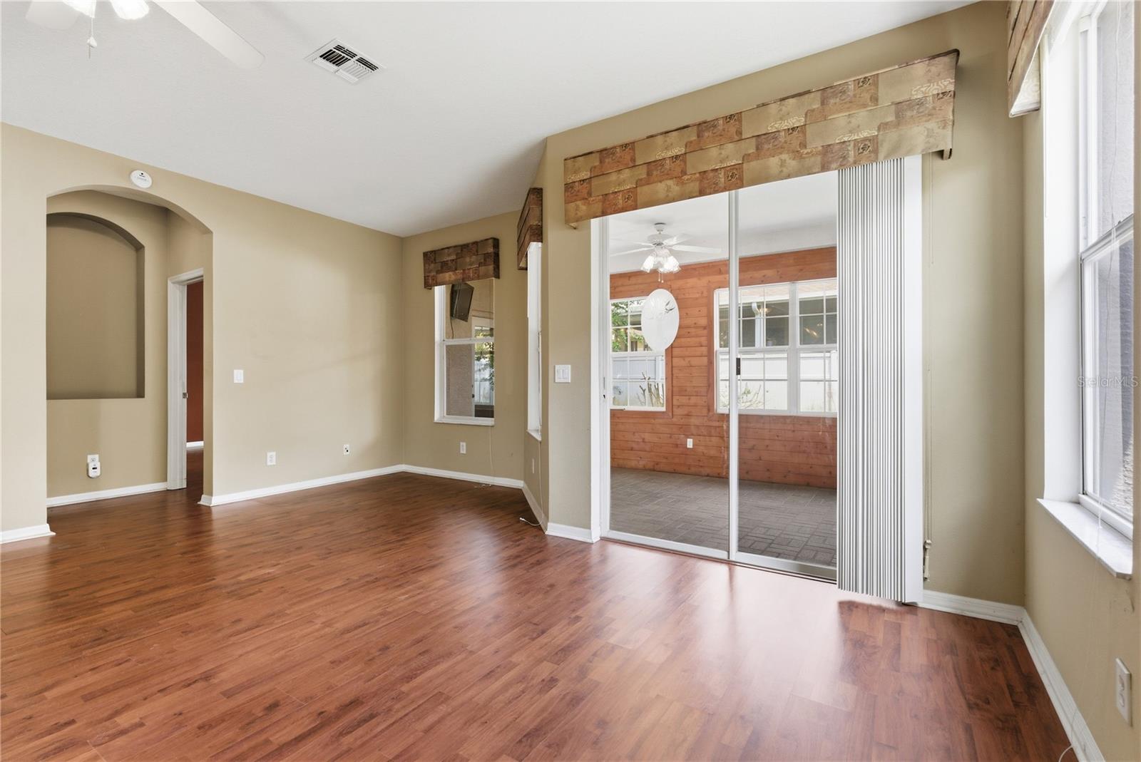 Image 8 of 23 For 30442 Lettingwell Circle