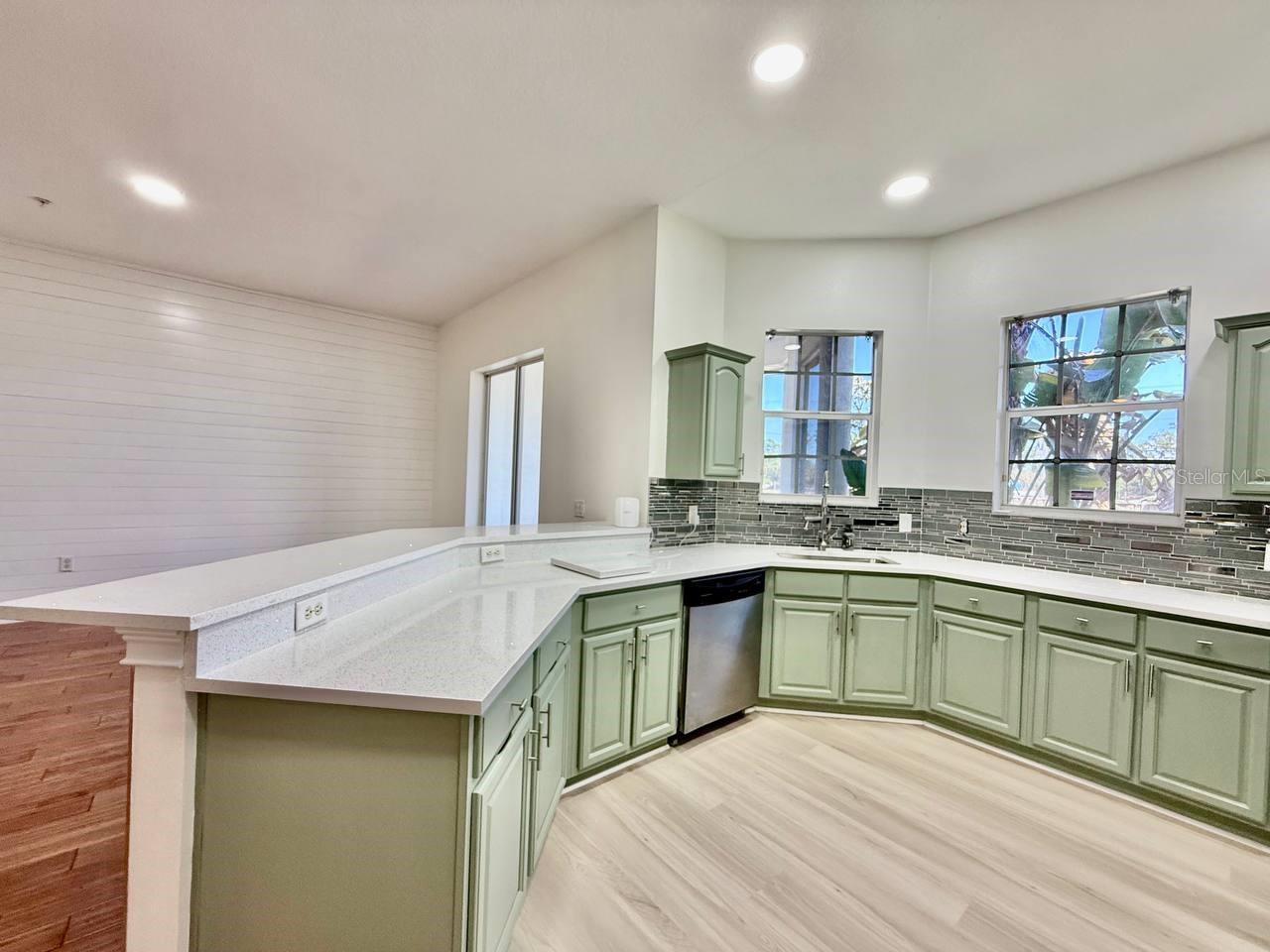 Image 15 of 55 For 8614 Miramar Terrace Circle 8614