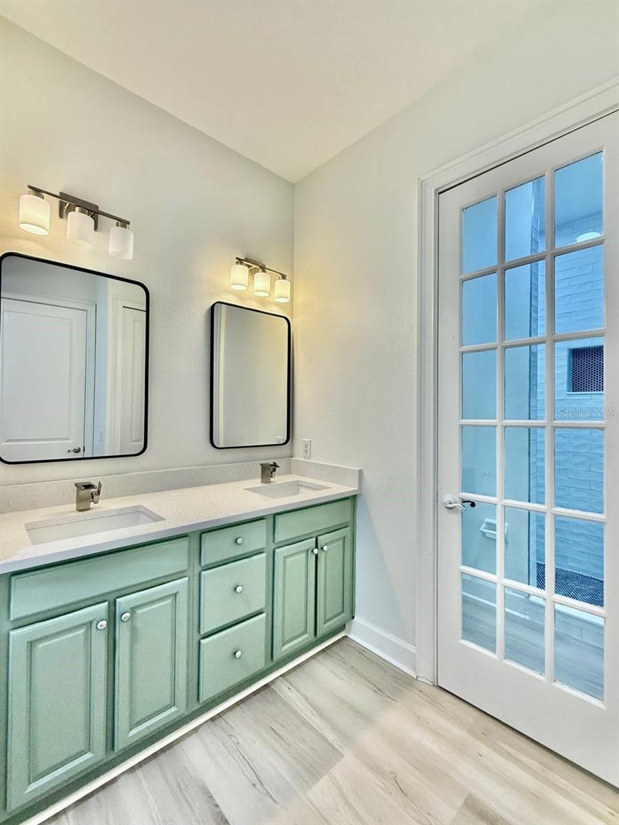 Image 31 of 55 For 8614 Miramar Terrace Circle 8614