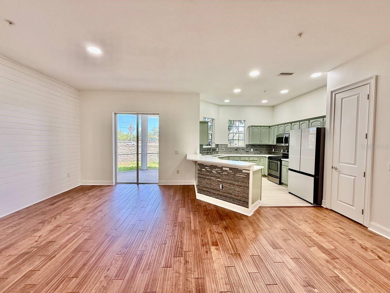 Image 8 of 55 For 8614 Miramar Terrace Circle 8614