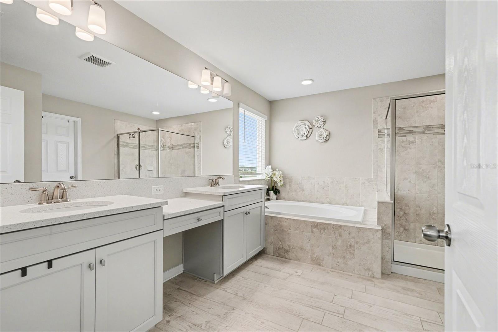 Image 20 of 35 For 38152 Cobble Creek Boulevard
