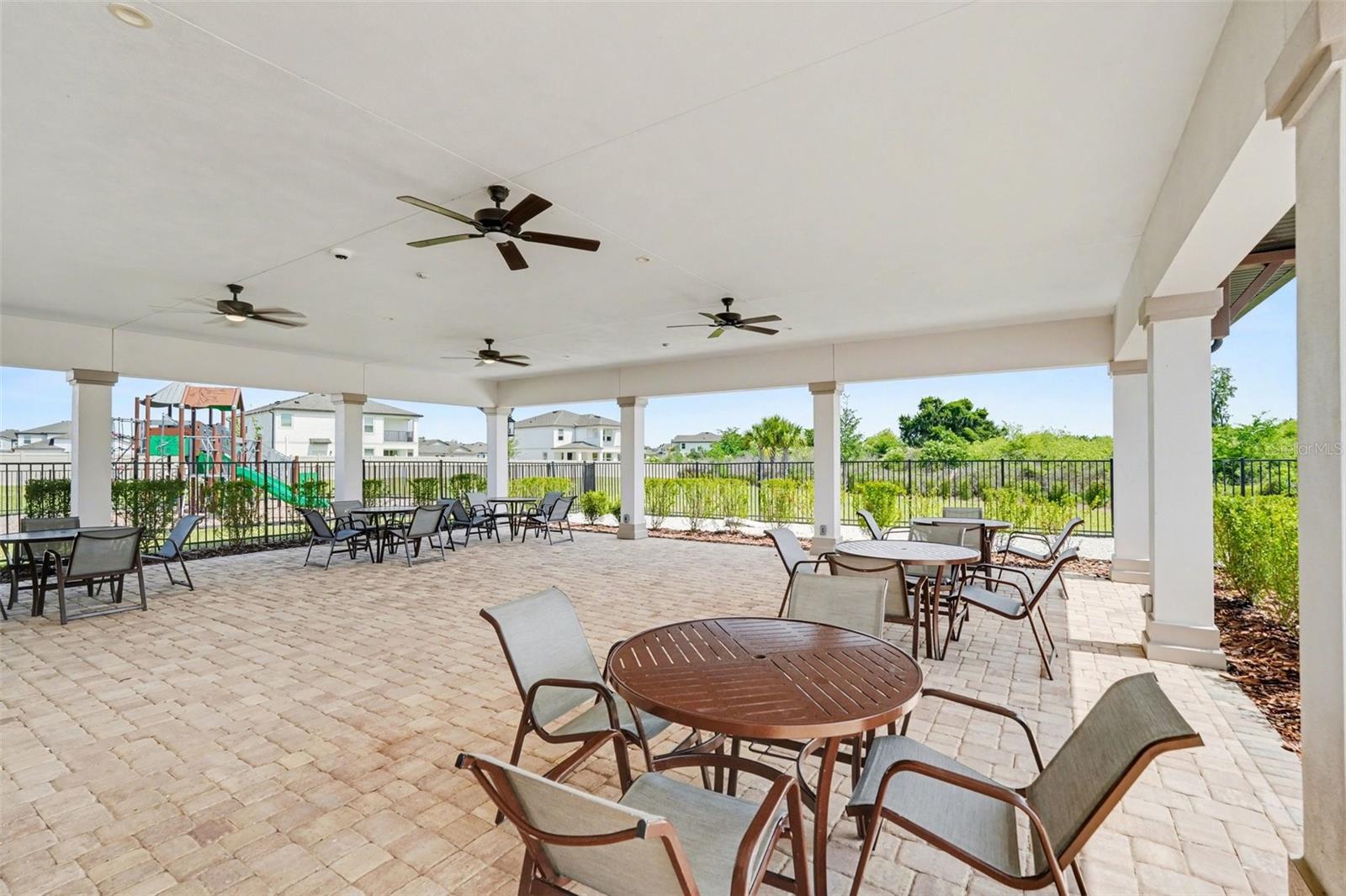 Image 29 of 35 For 38152 Cobble Creek Boulevard