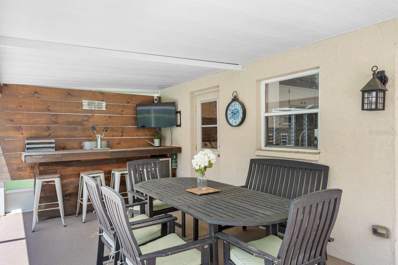 Image 18 of 66 For 2301 Millcreek Court