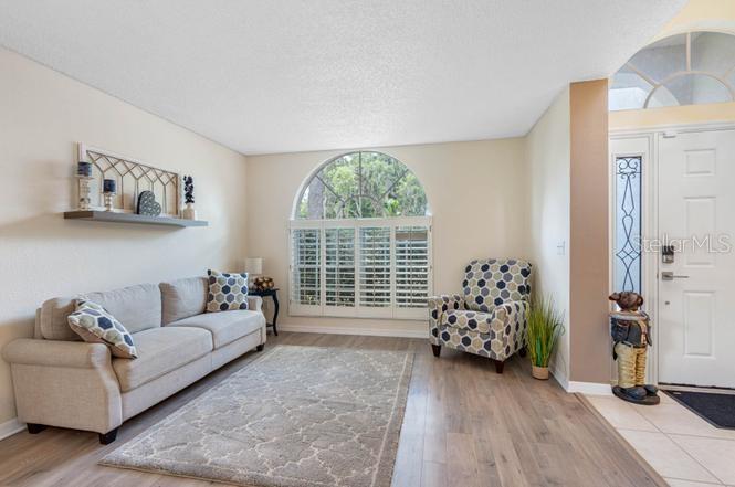 Image 25 of 66 For 2301 Millcreek Court