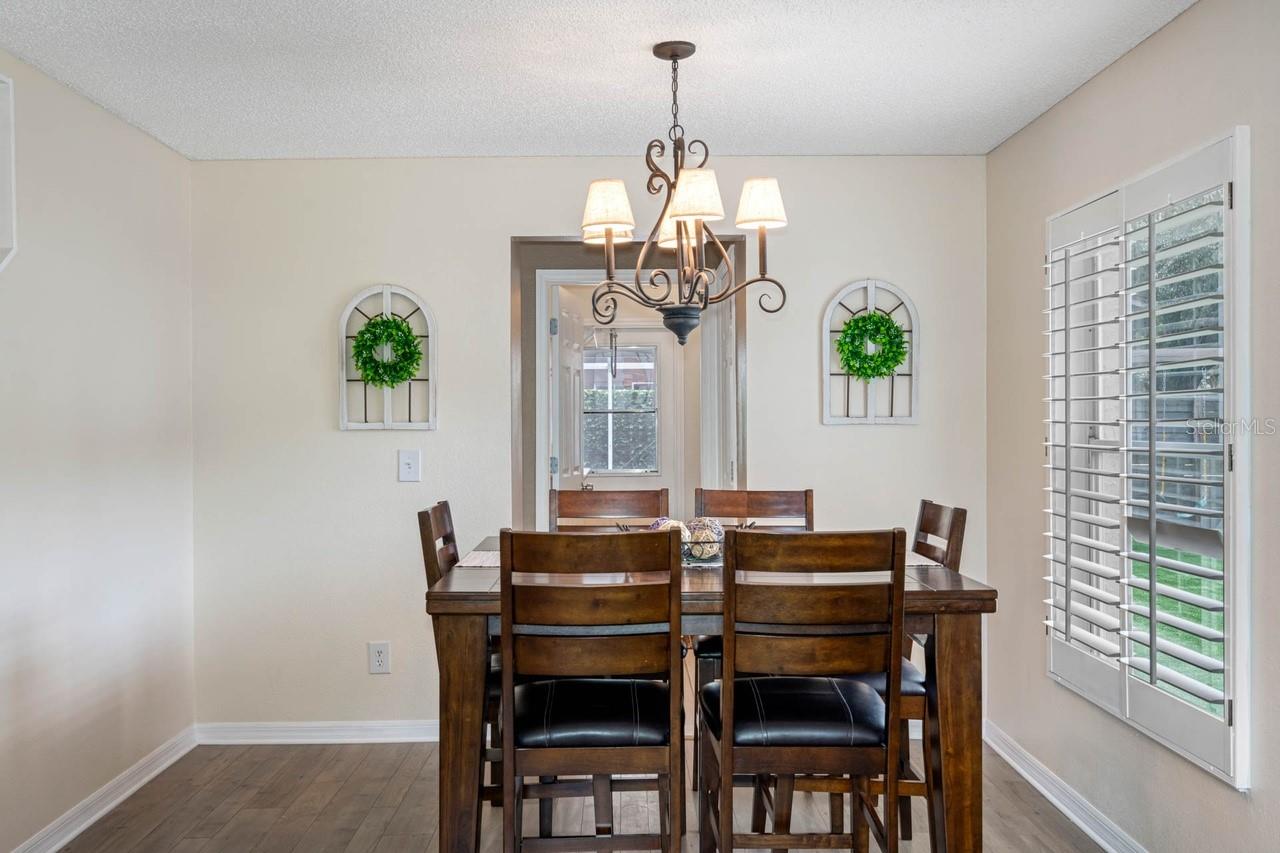 Image 27 of 66 For 2301 Millcreek Court