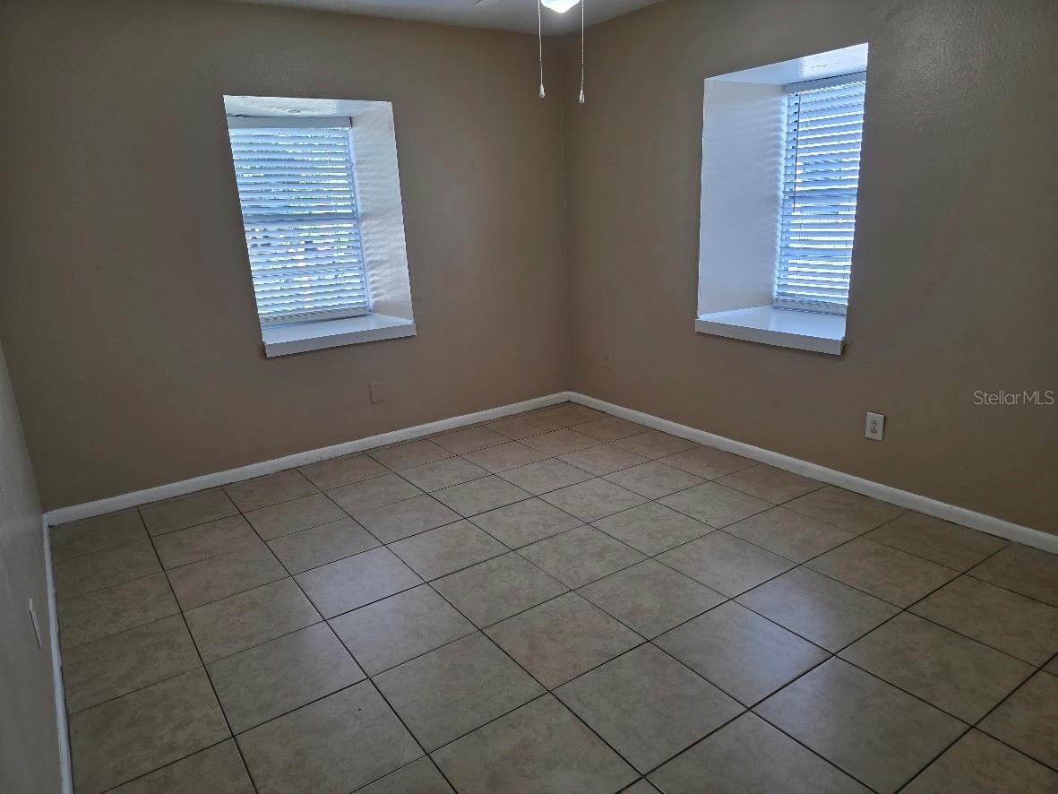 Image 15 of 18 For 9004 Tudor Drive K204