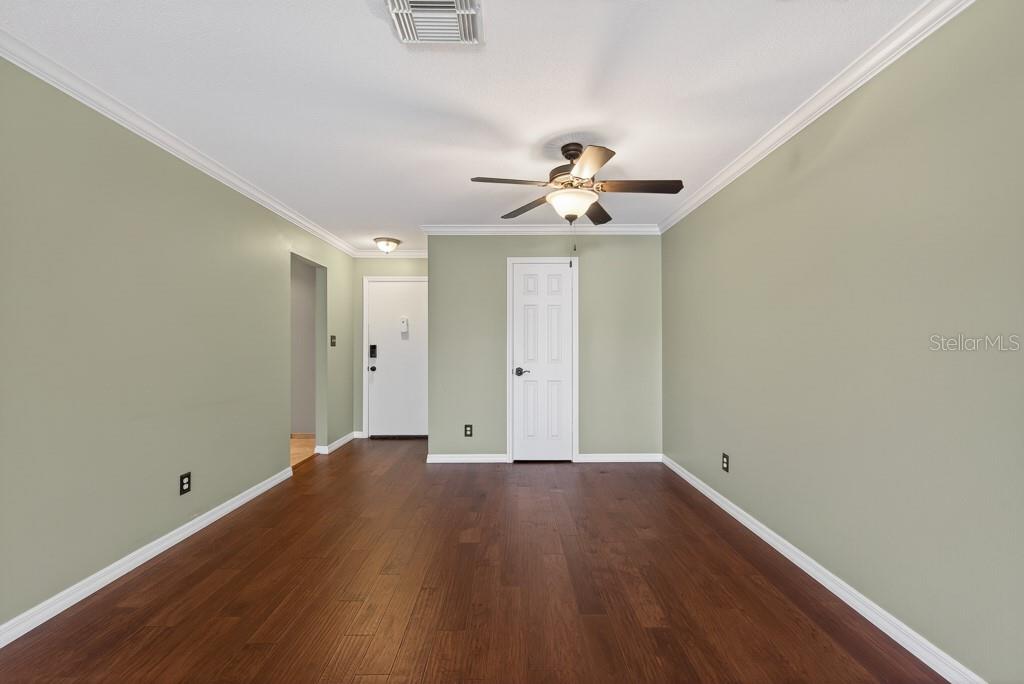 Image 11 of 43 For 4607 Fig Street 308