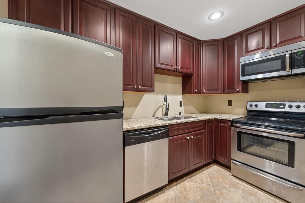 Image 15 of 43 For 4607 Fig Street 308