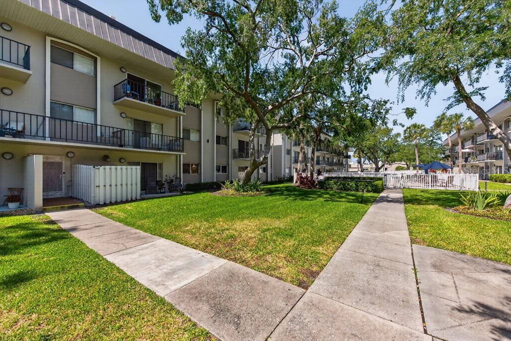 Image 27 of 43 For 4607 Fig Street 308